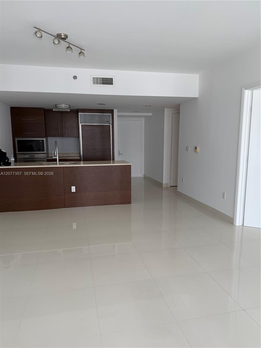 A12077357 Property Photo 8