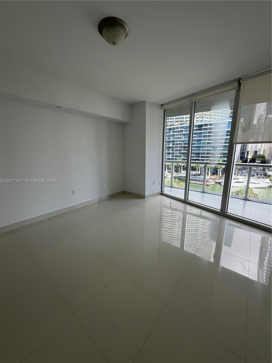 A12077357 Property Photo 10