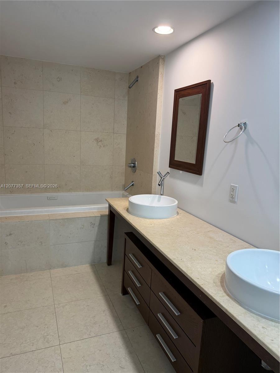 A12077357 Property Photo 13
