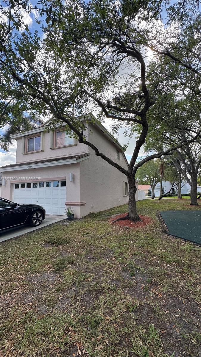 4220 Sw 153rd Avenue Property Photo 2