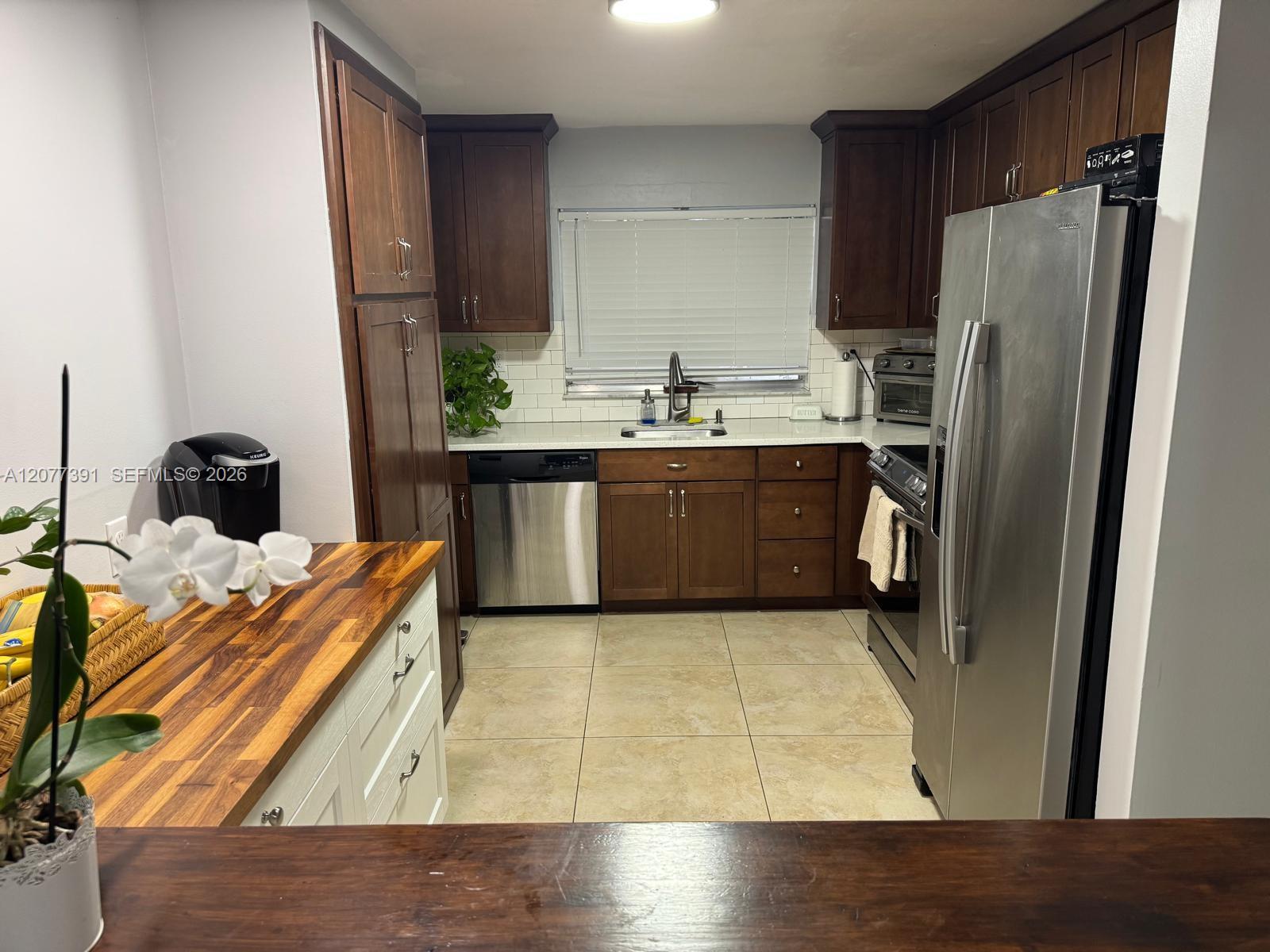 A12077391 Property Photo 16