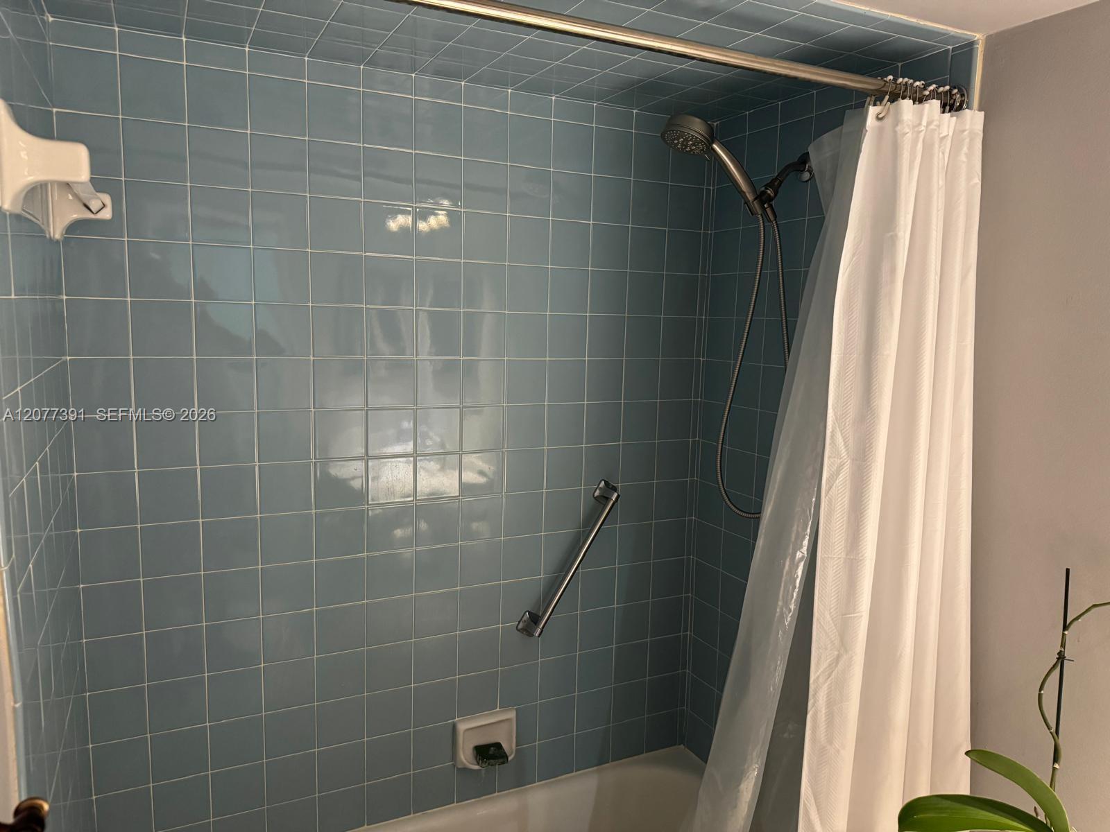 A12077391 Property Photo 24