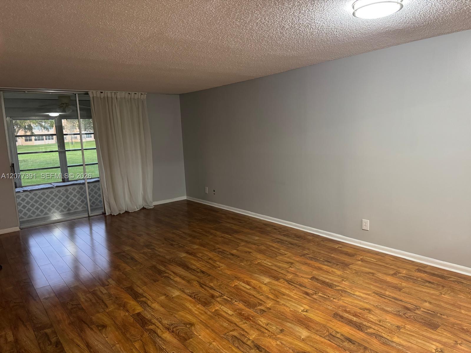 A12077391 Property Photo 33