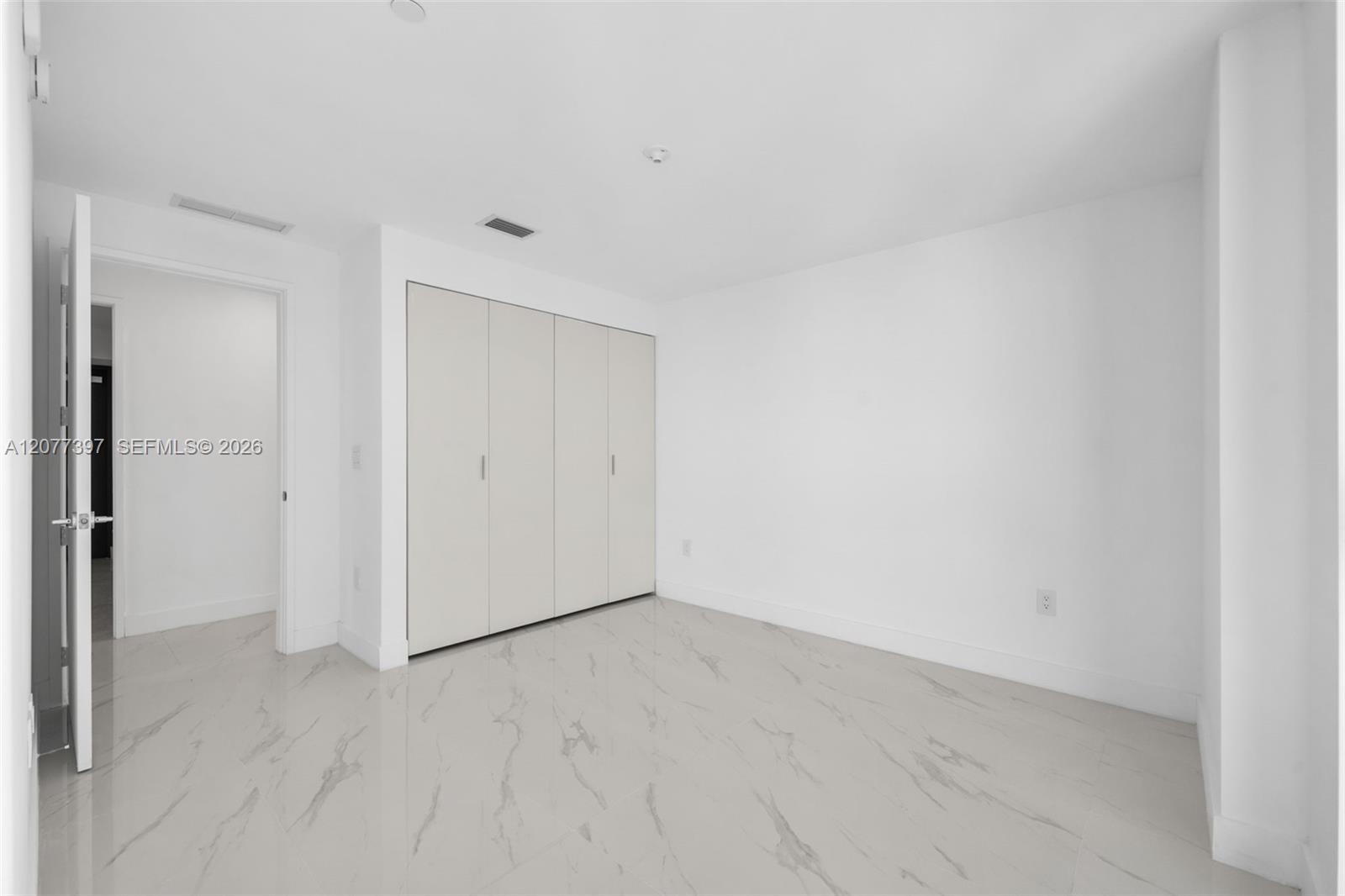 700 Ne 24 2607 Property Photo 48