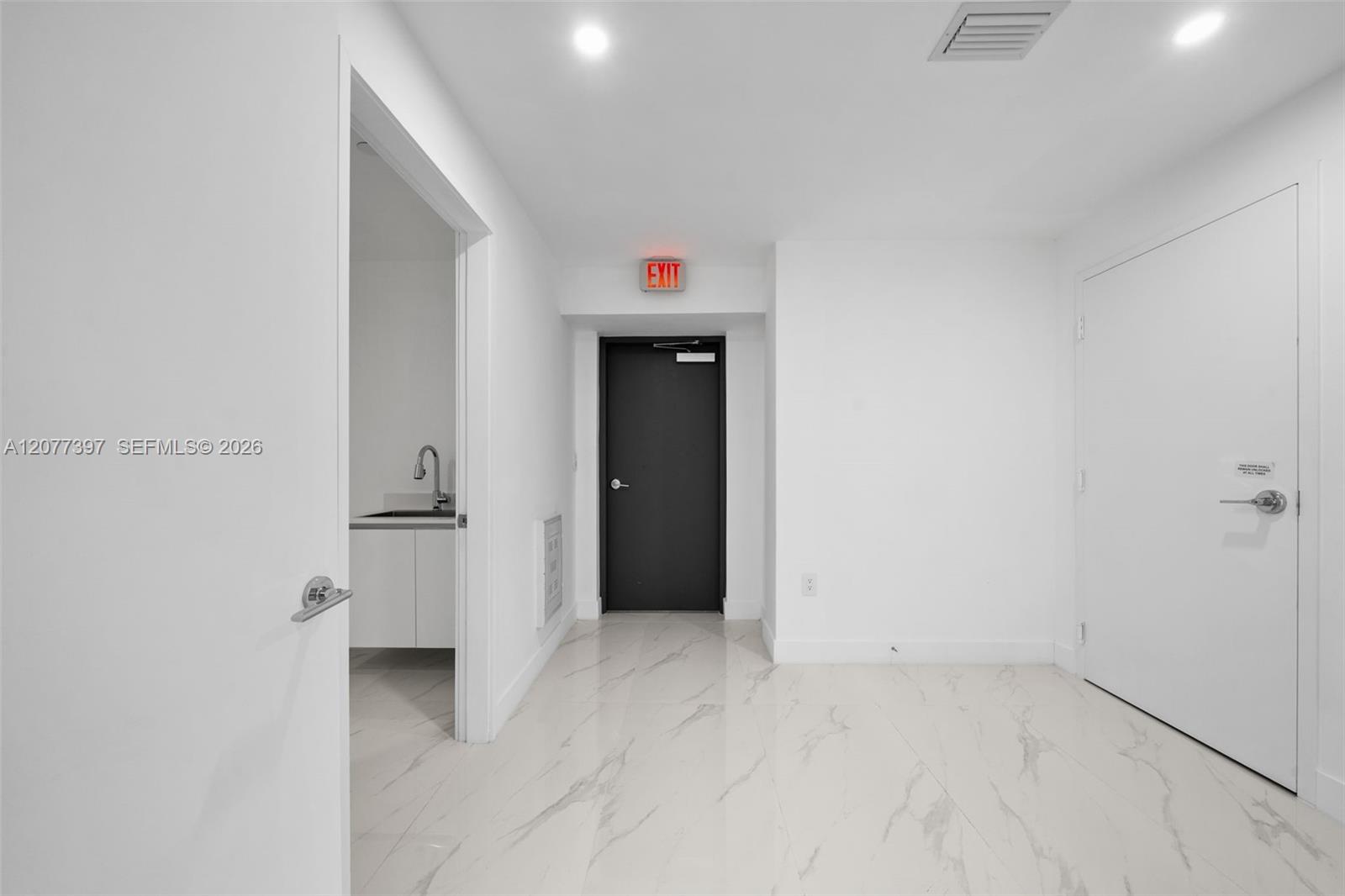 700 Ne 24 2607 Property Photo 52