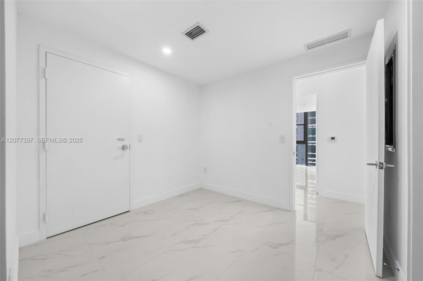 700 Ne 24 2607 Property Photo 54