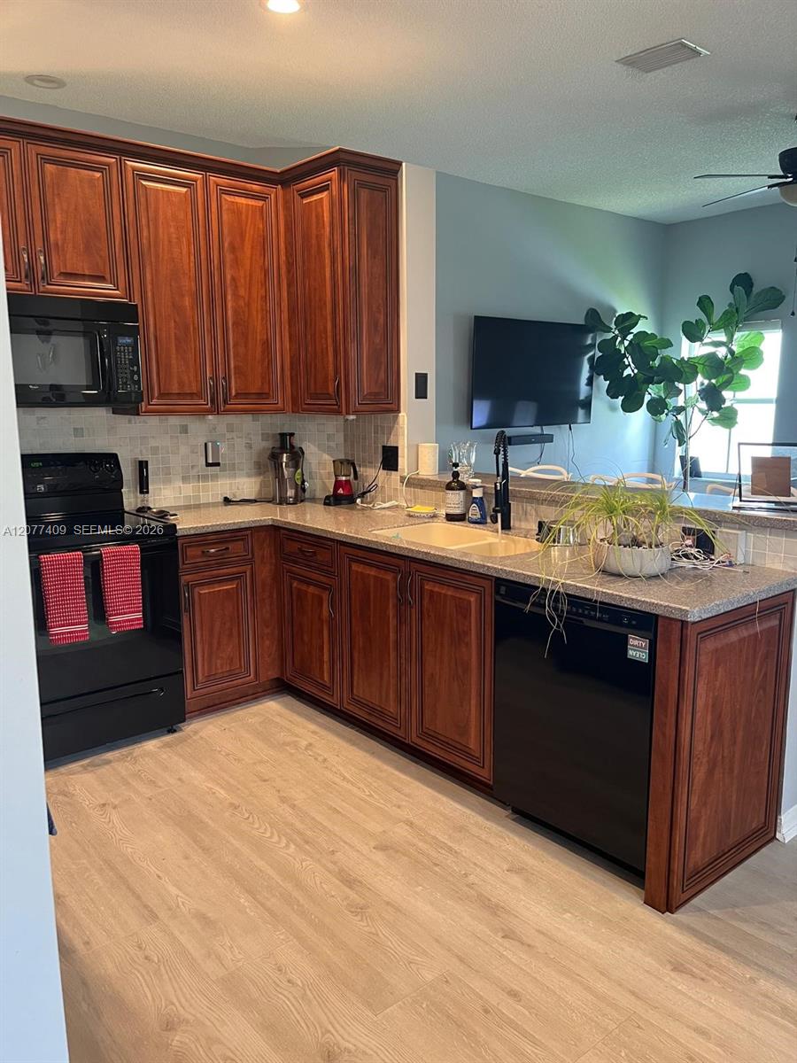 761 Tanglewood Circle 761 Property Photo 16