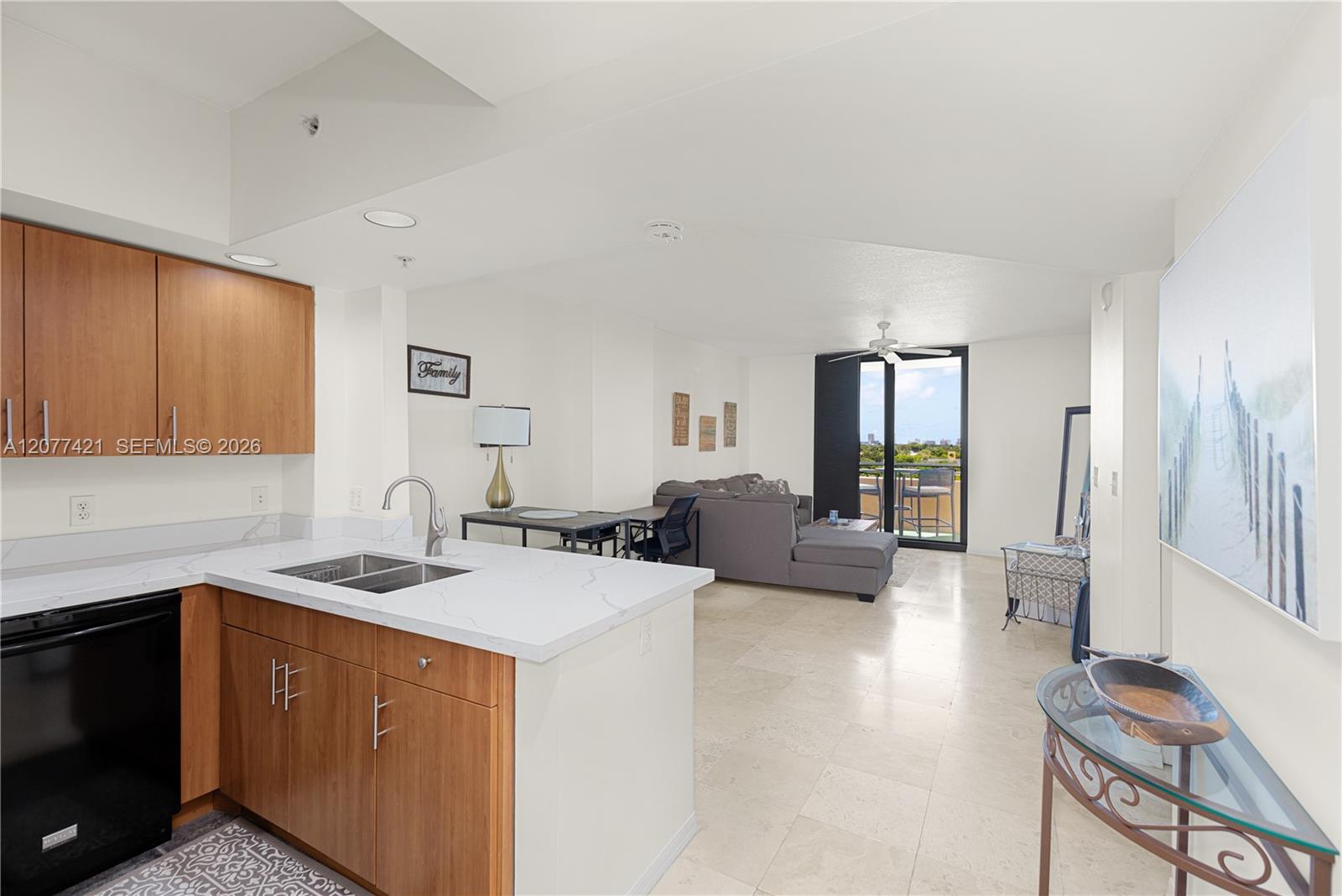100 N Federal Highway 622 Property Photo 1