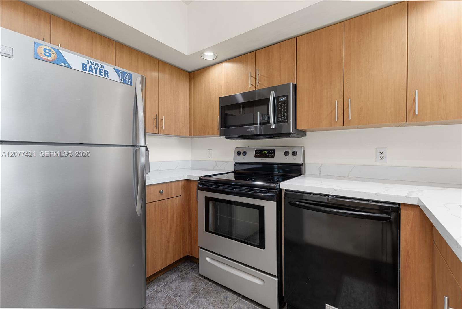 100 N Federal Highway 622 Property Photo 10