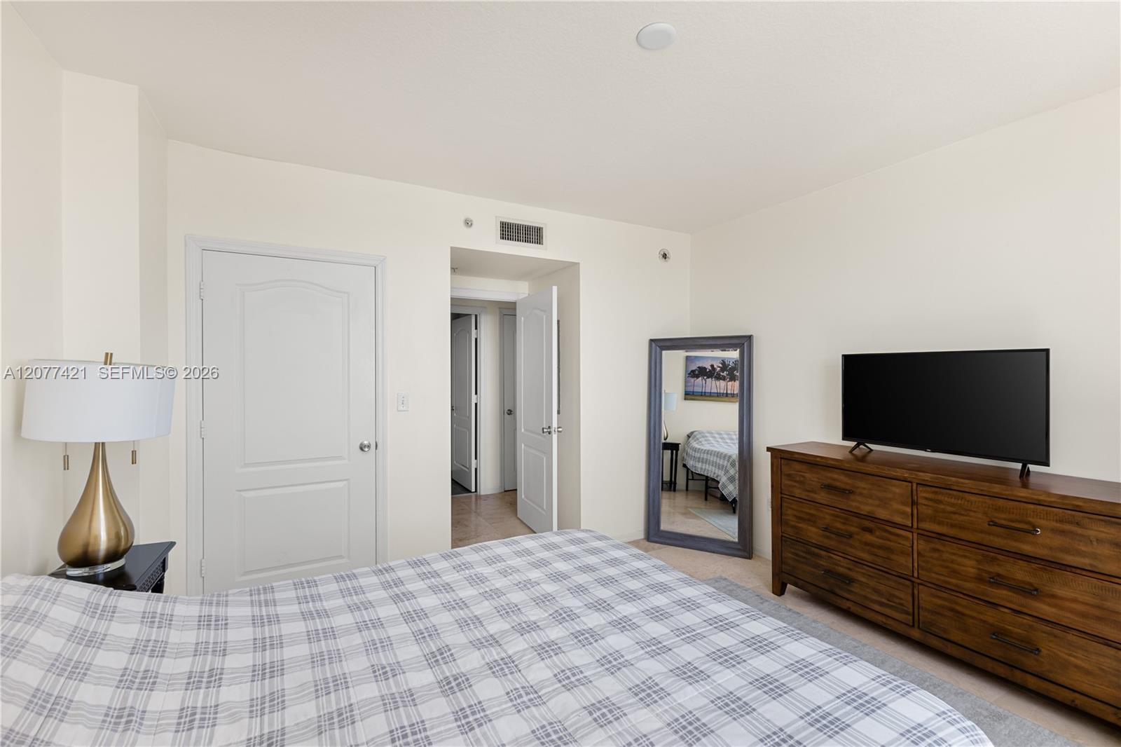 100 N Federal Highway 622 Property Photo 16