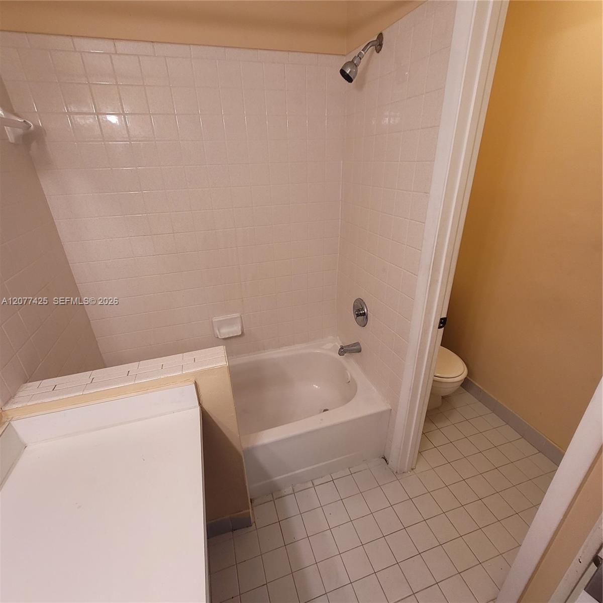 1051 Jefferson Drive 1051h Property Photo 14