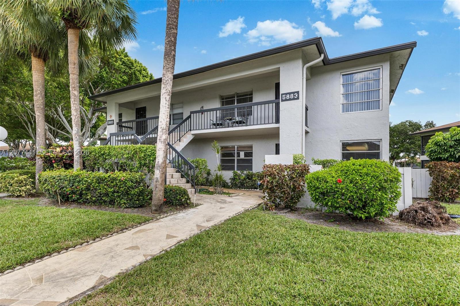 5883 Sugar Palm Court C Property Photo 1