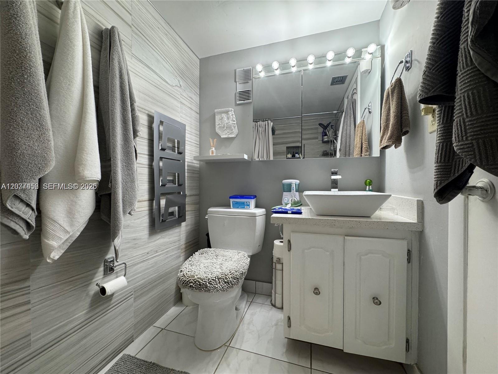 3910 Inverrary Boulevard 603-b Property Photo 26