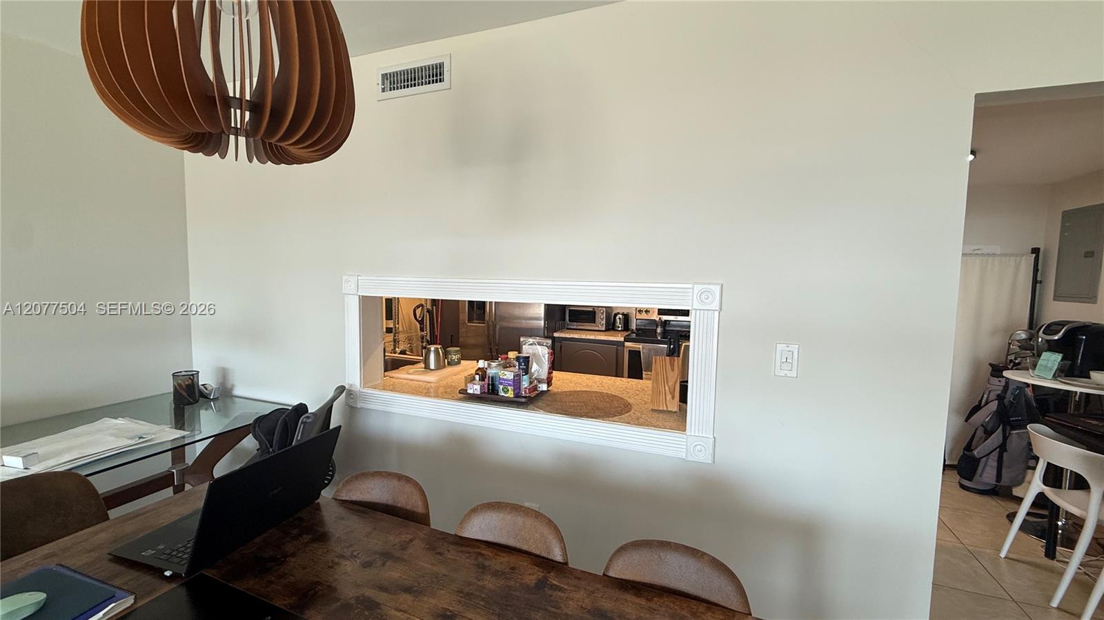 155 S Ocean Lane Drive 1013 Property Photo 6
