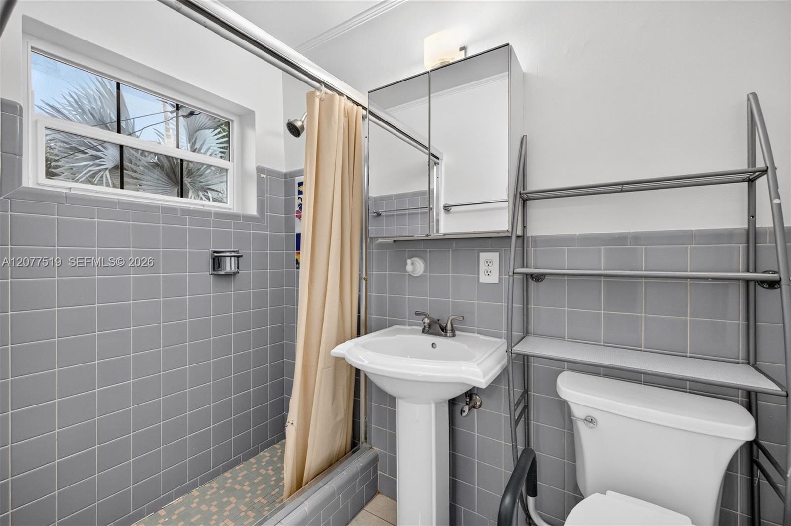 2061 Sw 38th Avenue Property Photo 36