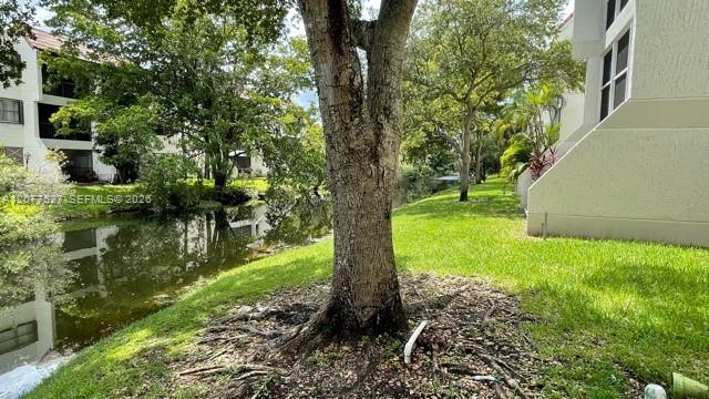 100 Lakeview Drive 103 Property Photo 2