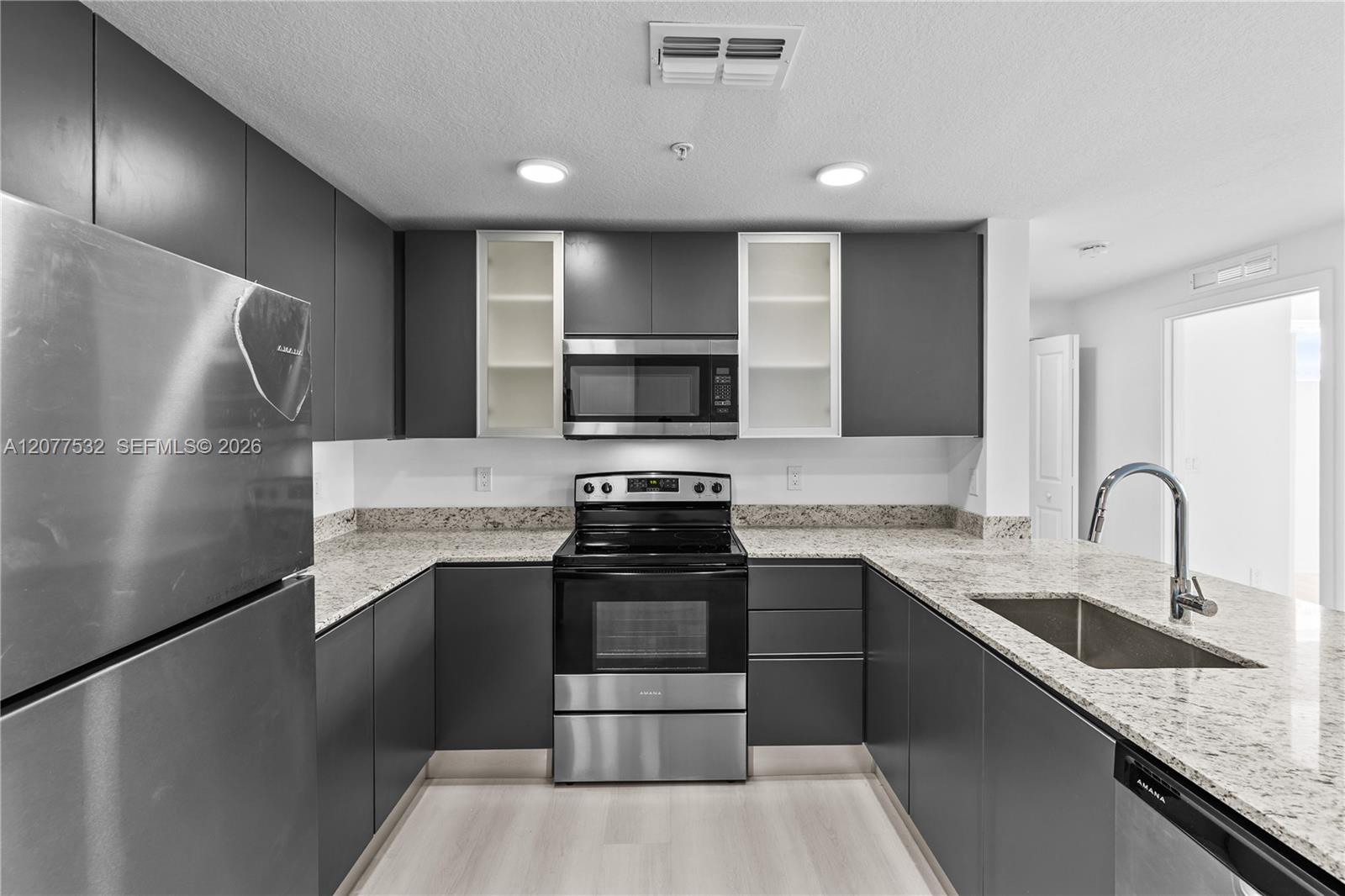 5579 Millenia Park 121 Property Photo 8