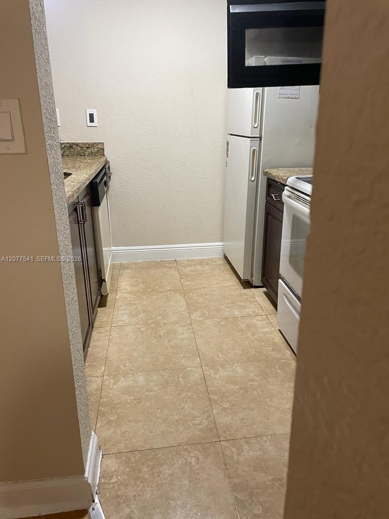 7075 Nw 186th Street C505 Property Photo 3
