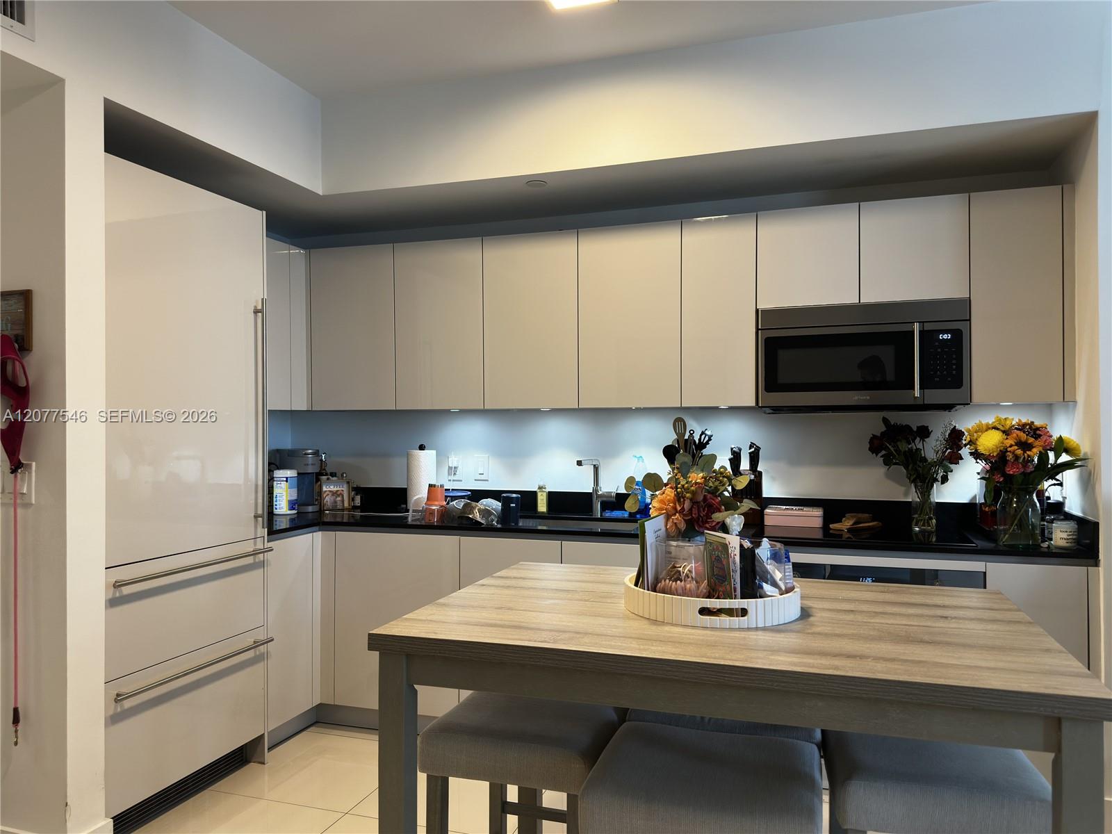 A12077546 Property Photo 11