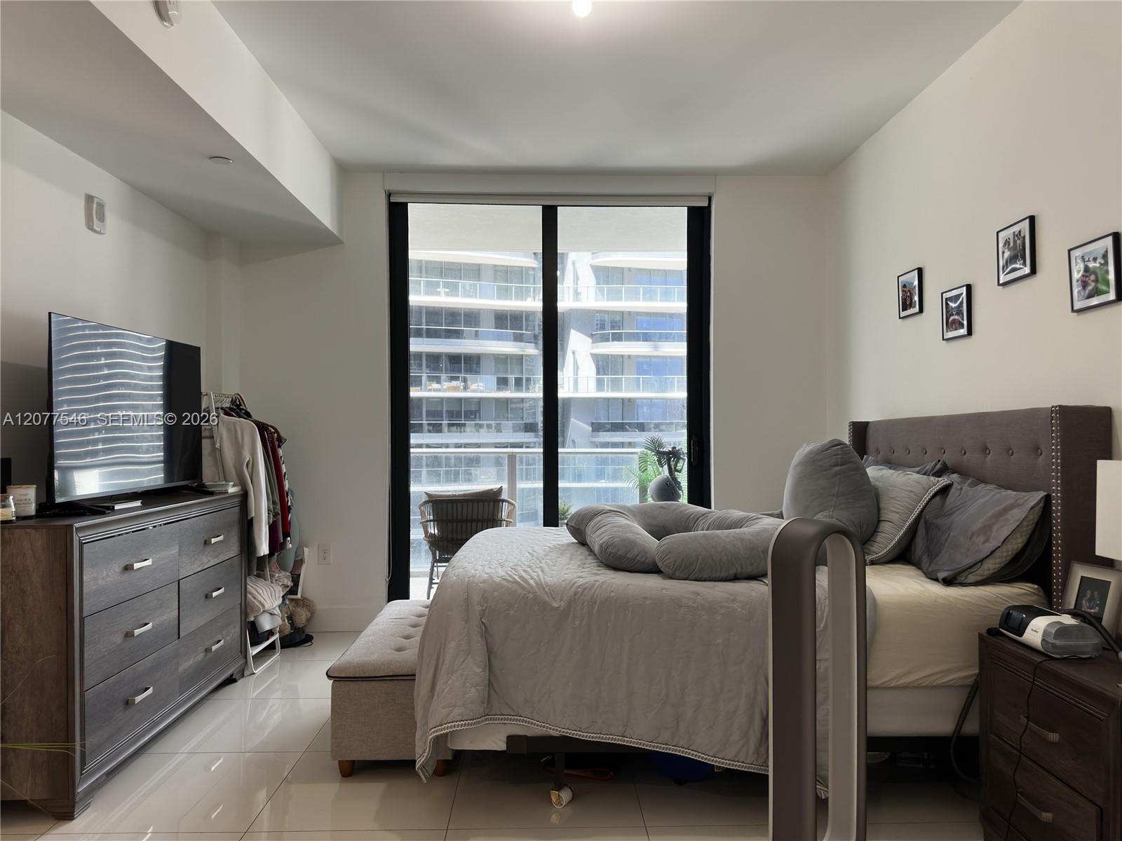 A12077546 Property Photo 14
