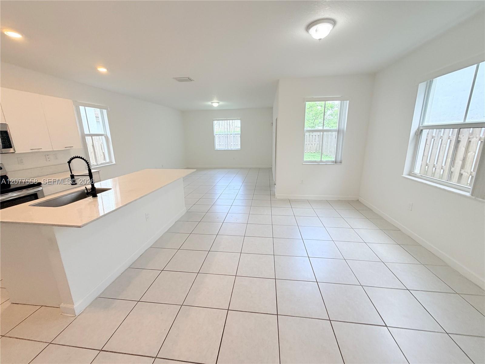2405 NW 131st Circle Property Photo 1