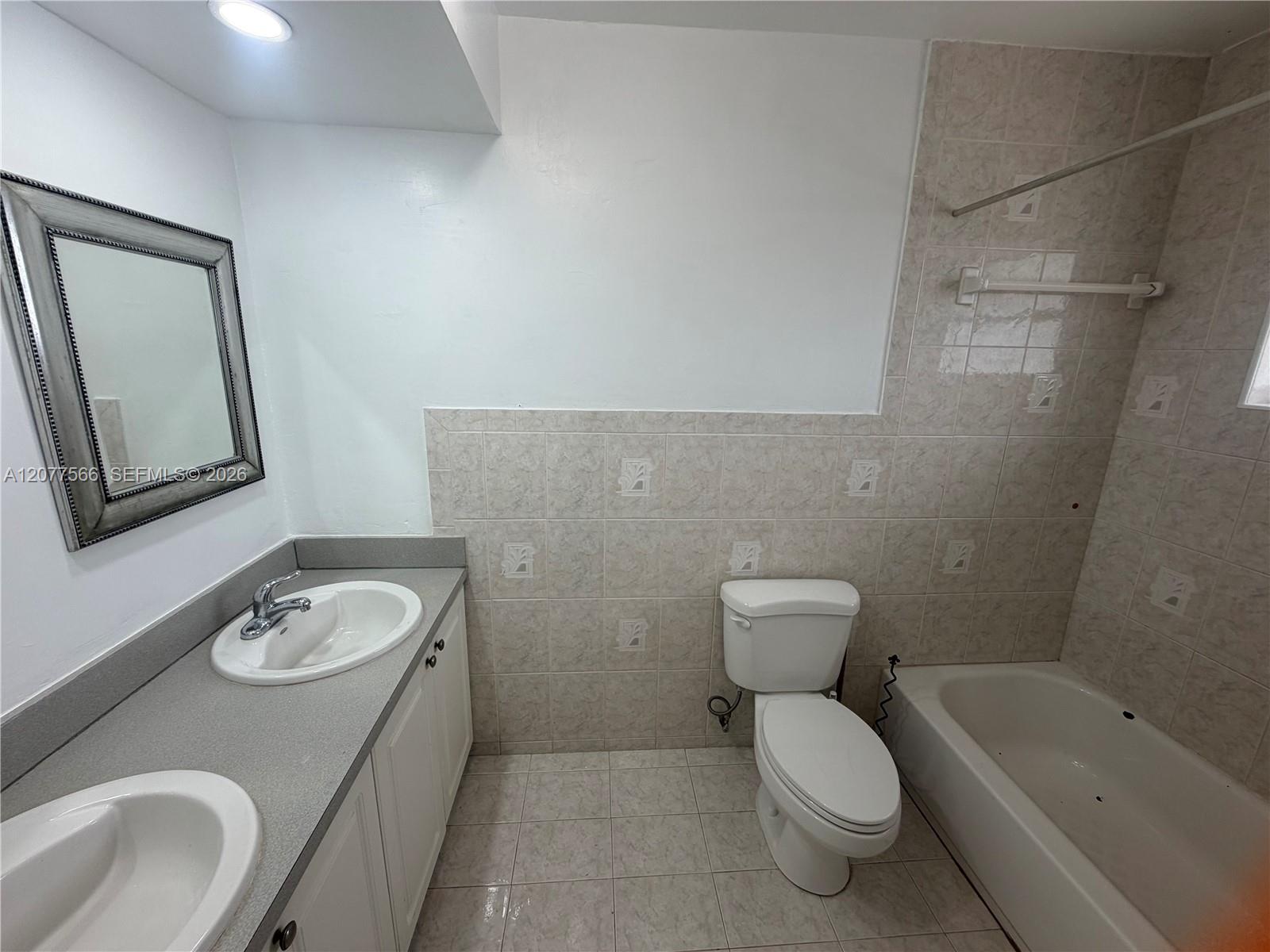 7590 Sw 82nd Street F221 Property Photo 9