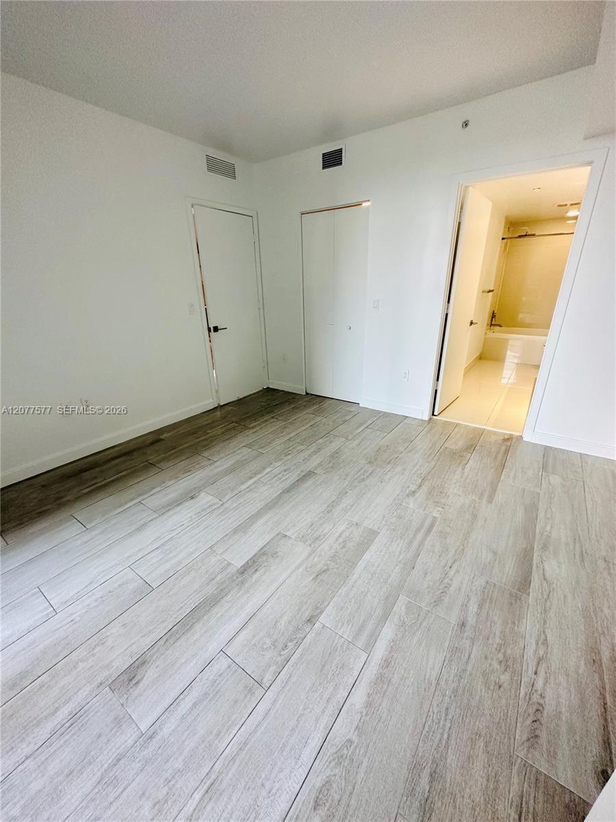 45 Sw 9th Street 1202 Property Photo 11