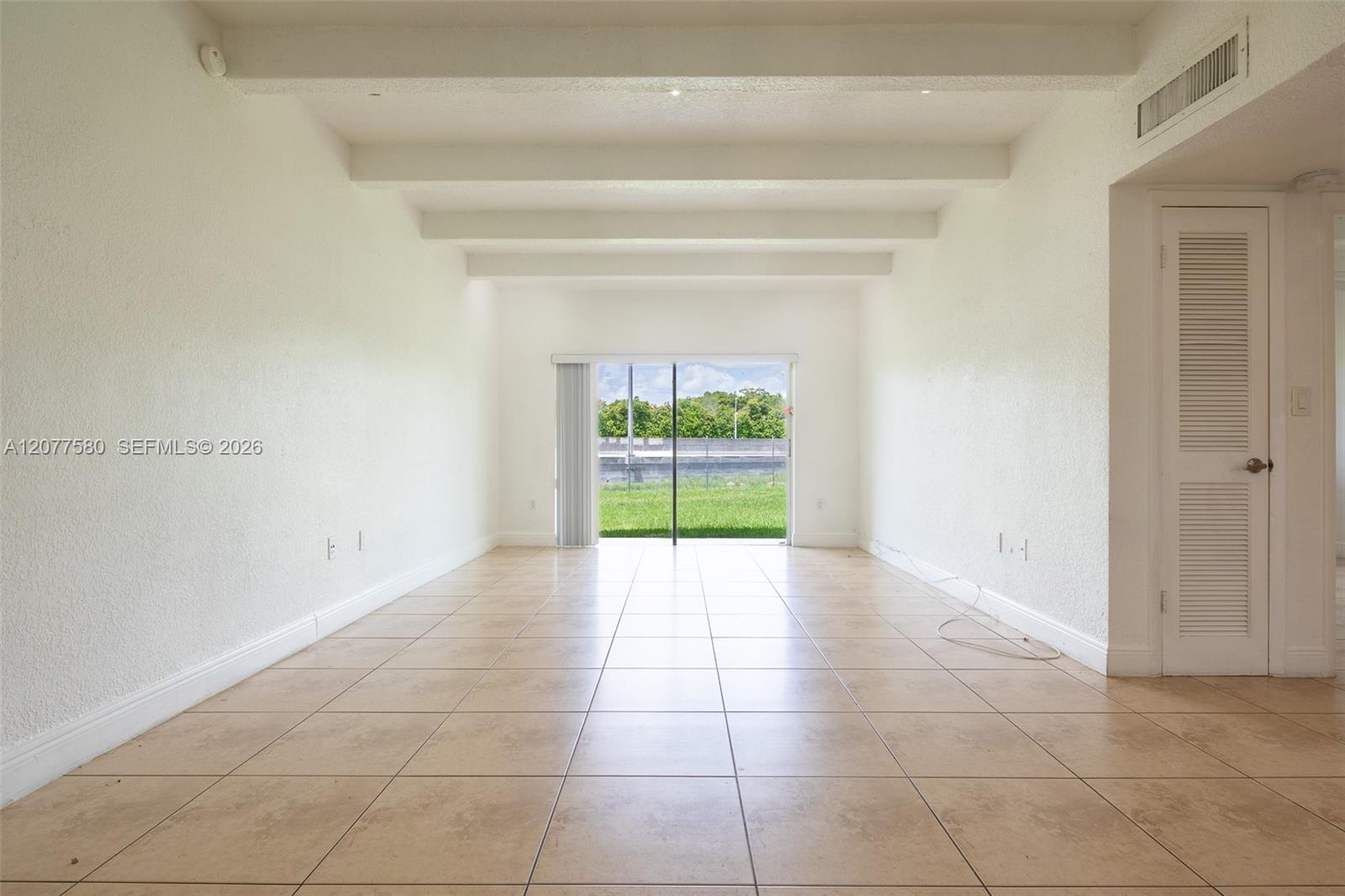 7620 Sw 82nd Street J102 Property Photo 4