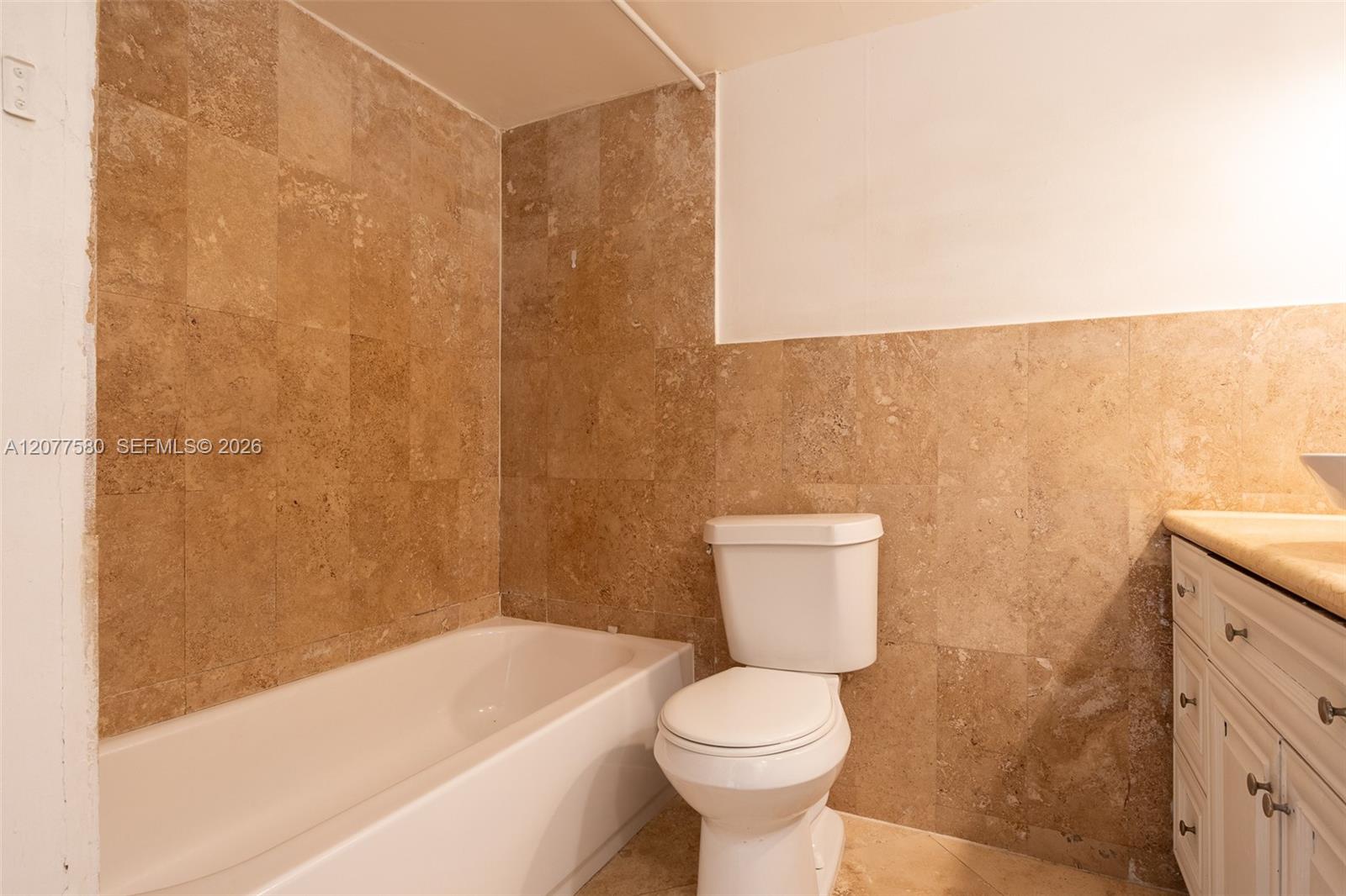 7620 Sw 82nd Street J102 Property Photo 11