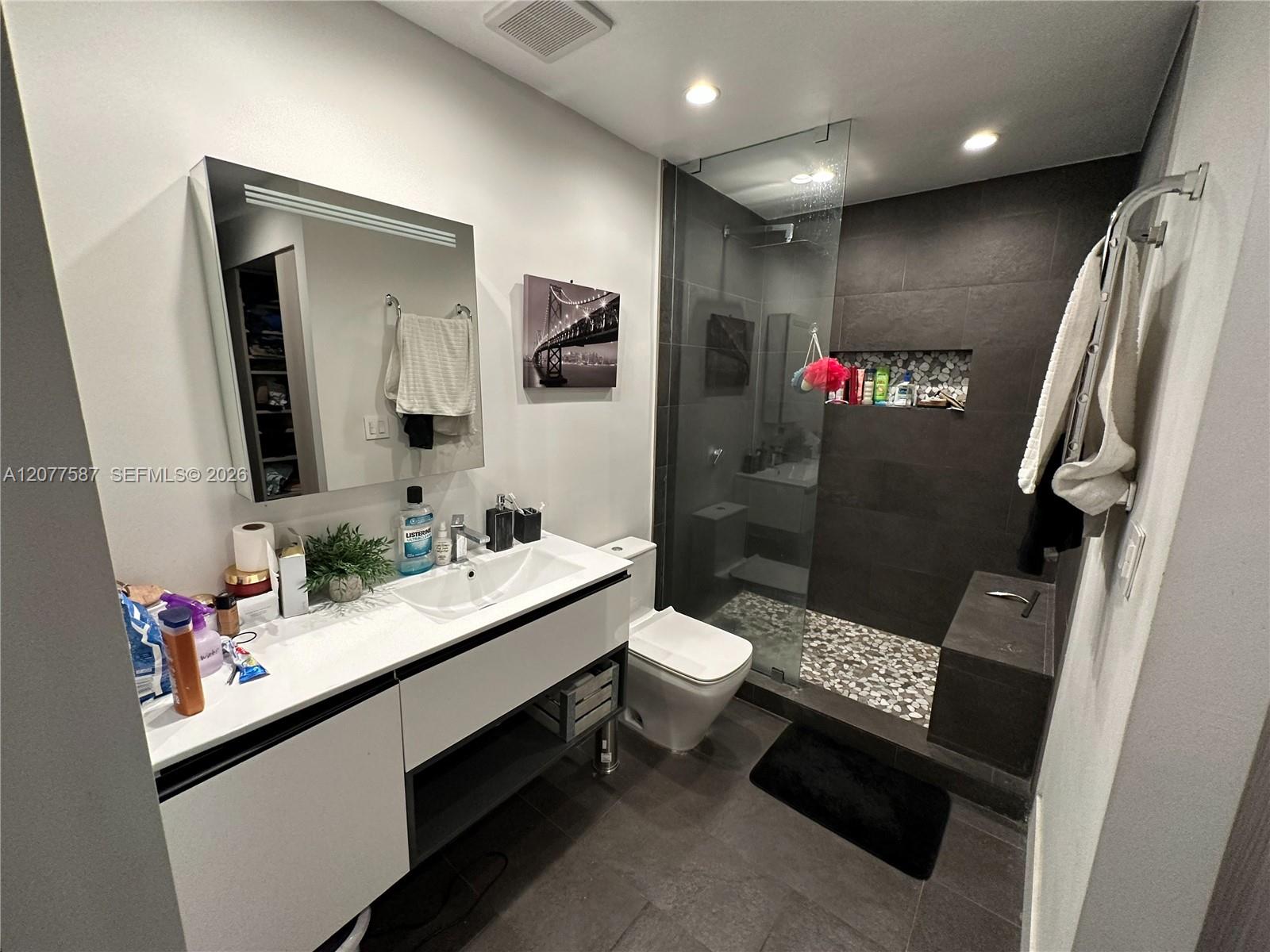 10 S River Drive Phi02 Property Photo 12