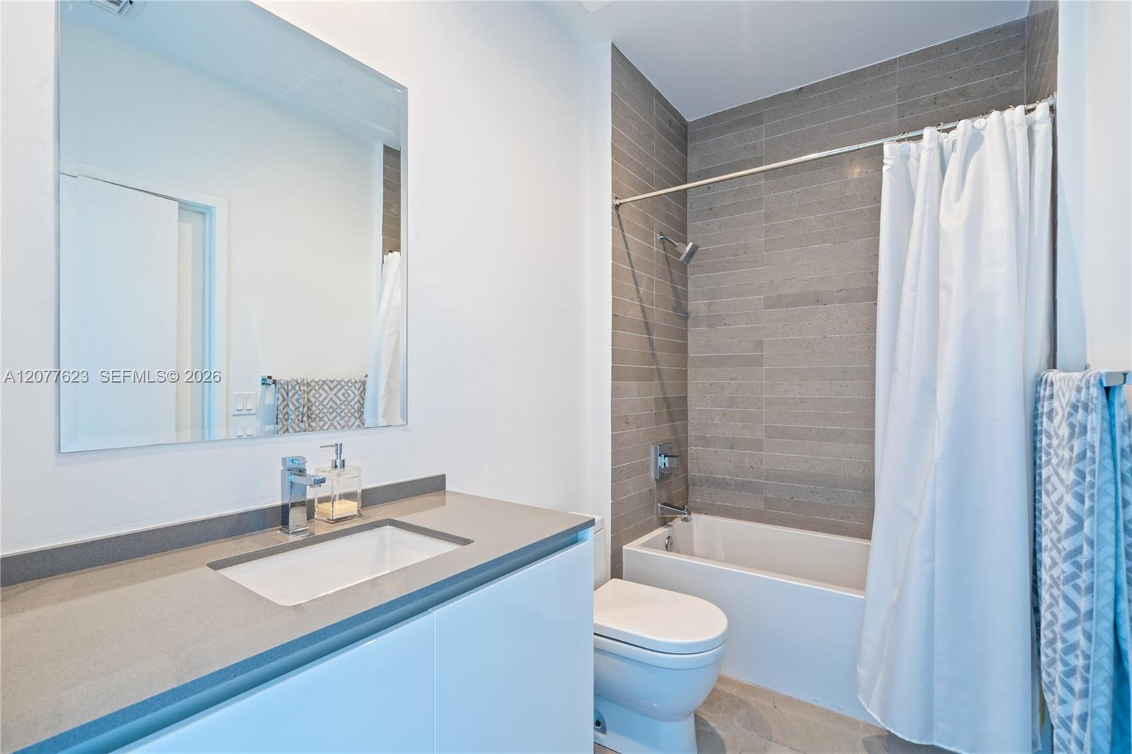 88 Sw 7th Street 4203 Property Photo 21