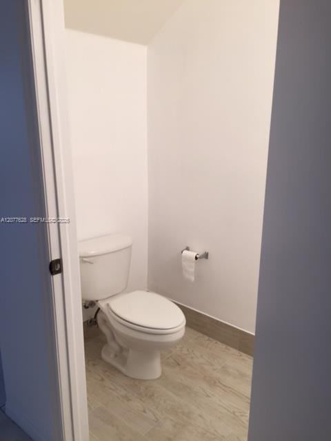 7055 Nw 173rd Drive 1503 Property Photo 15