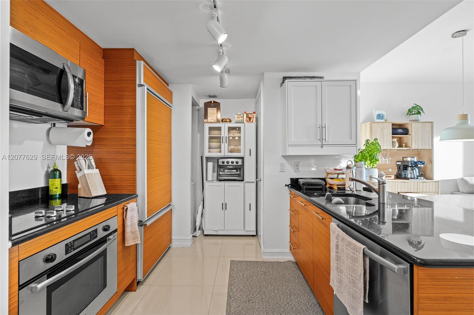 50 Biscayne Boulevard 2507 Property Photo 8