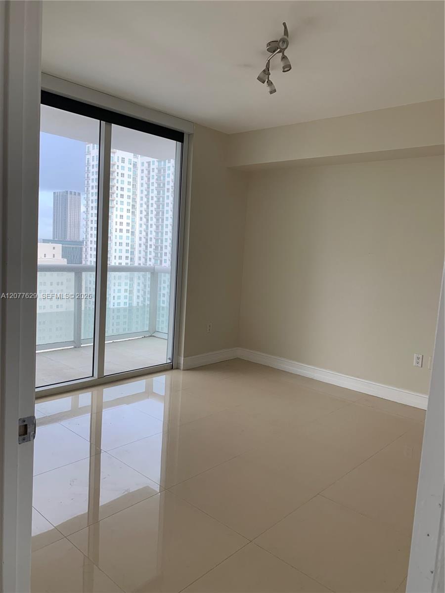 50 Biscayne Boulevard 2507 Property Photo 46