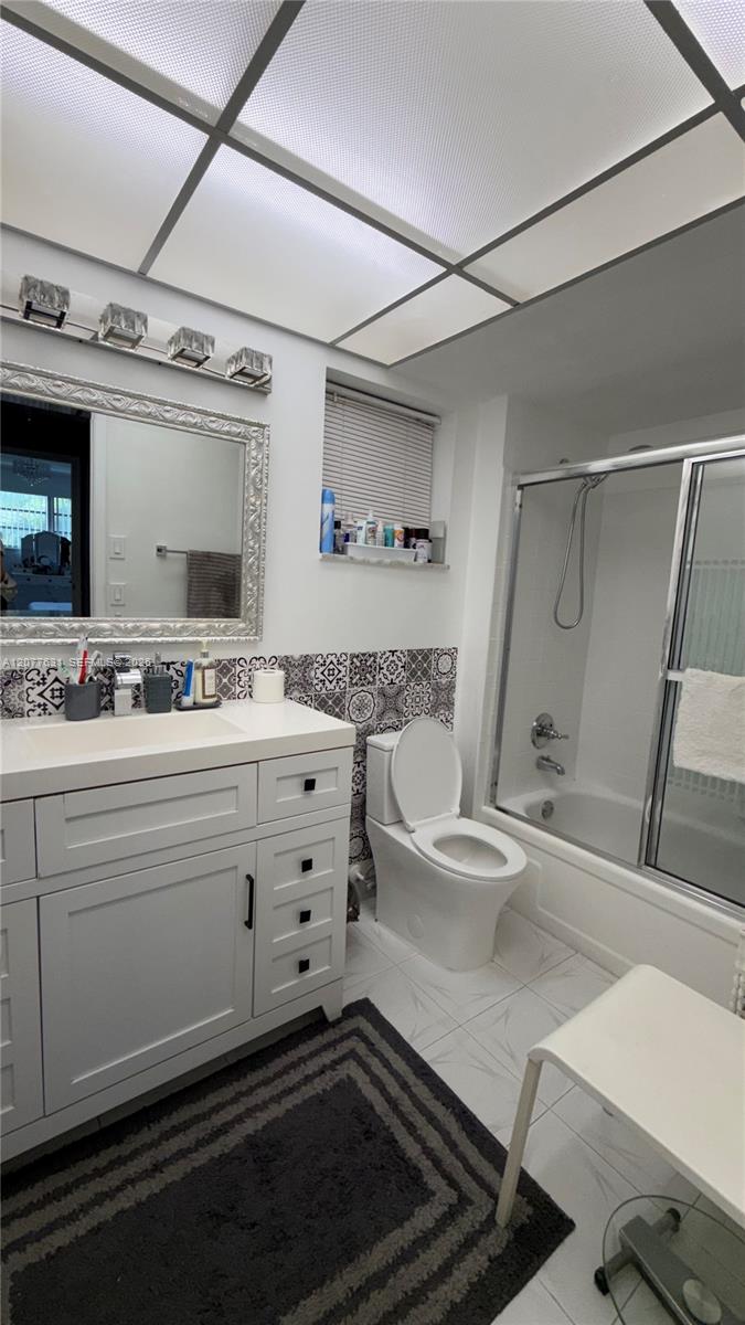233 Ne 14th Avenue 205 Property Photo 12