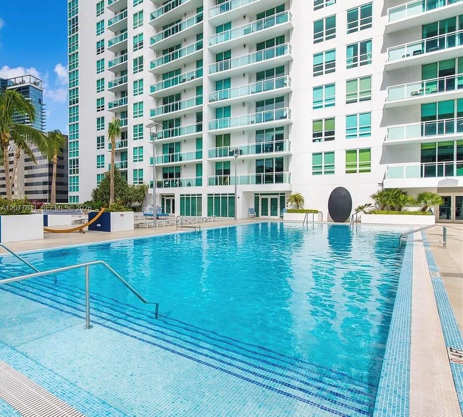950 Brickell Bay Drive 902 Property Photo 3