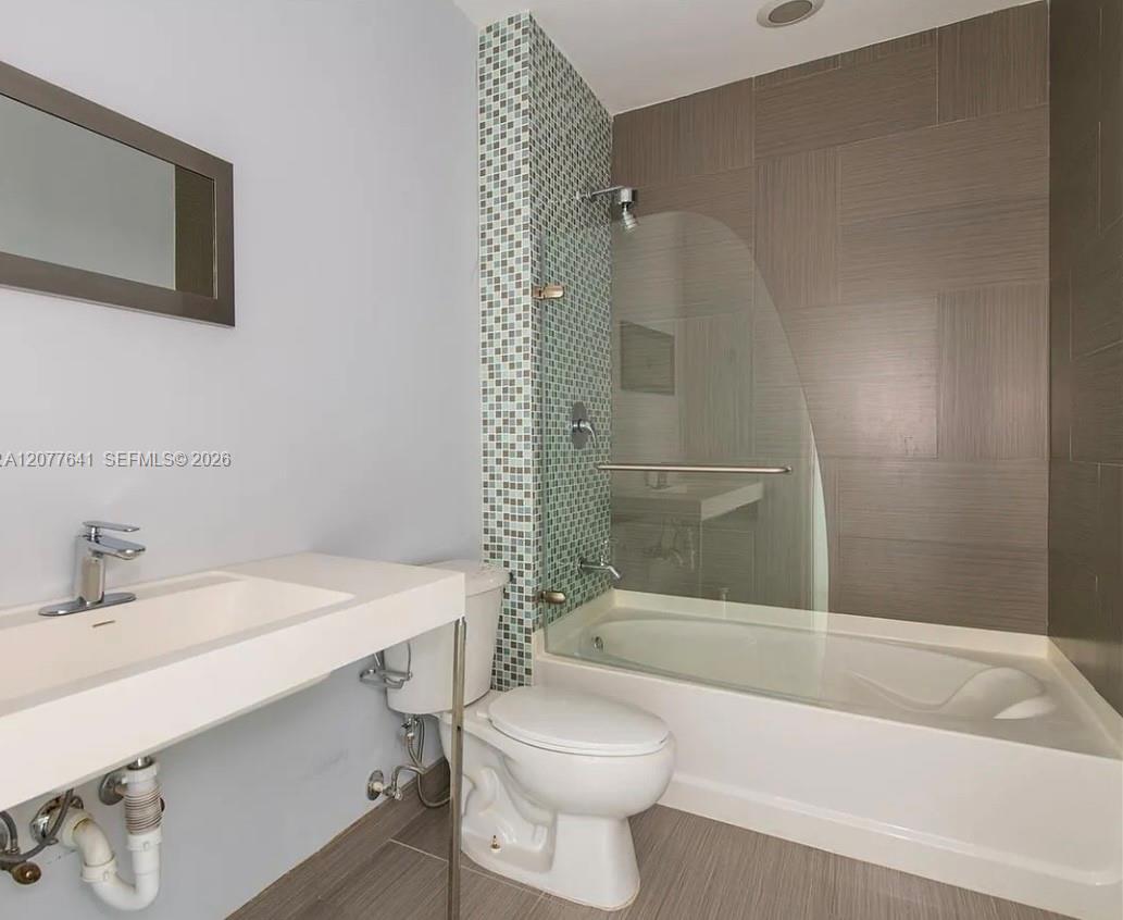950 Brickell Bay Drive 902 Property Photo 7