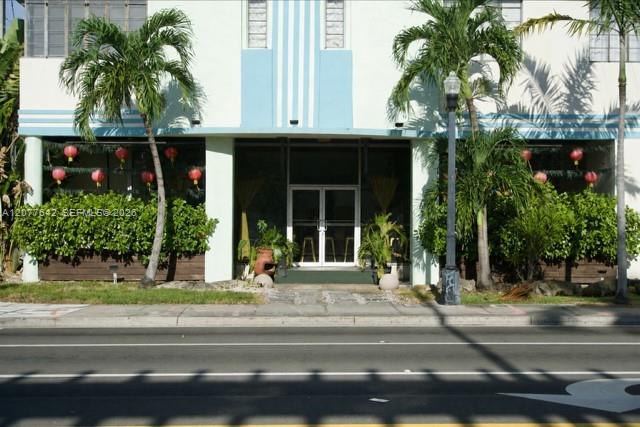 7100 Biscayne Boulevard Lobby Property Photo 2