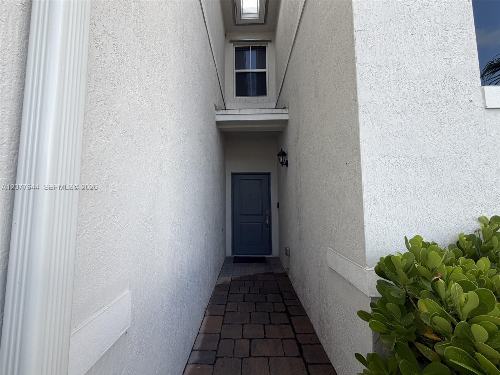 1763 Se 8th Terrace 0 Property Photo 2