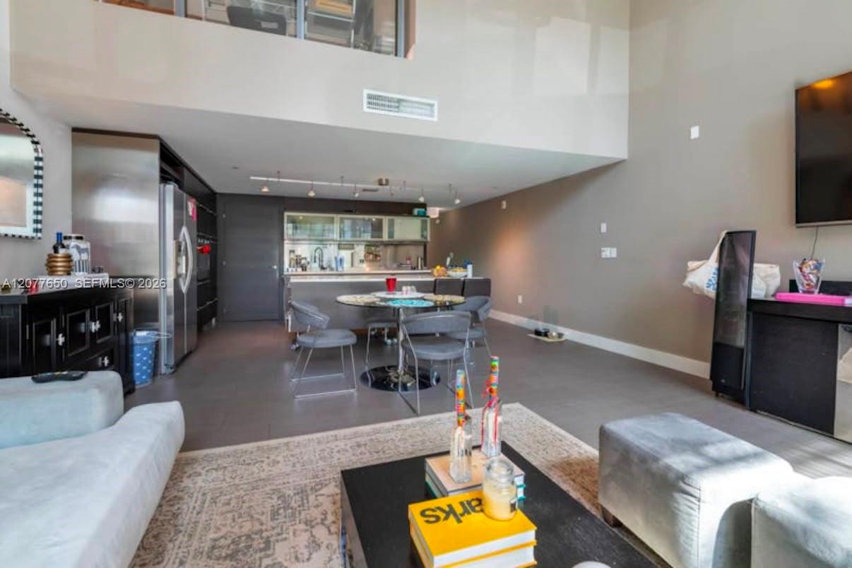 A12077650 Property Photo 2