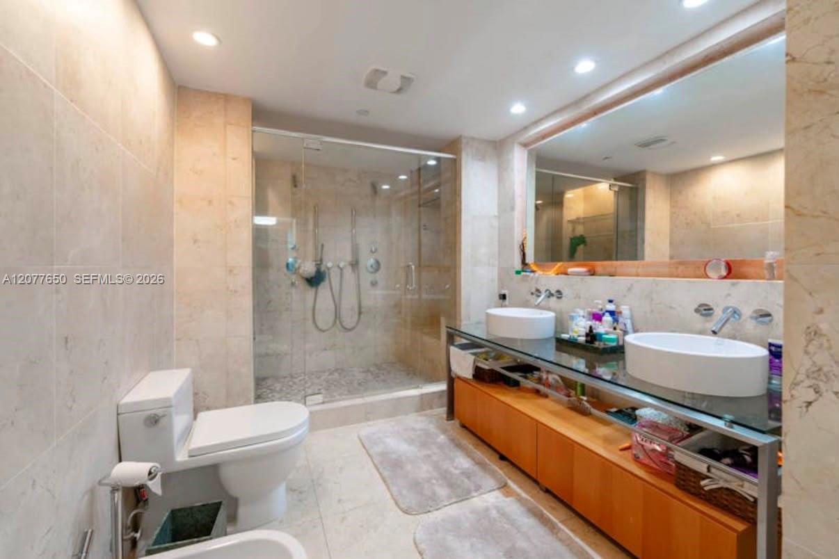 A12077650 Property Photo 14