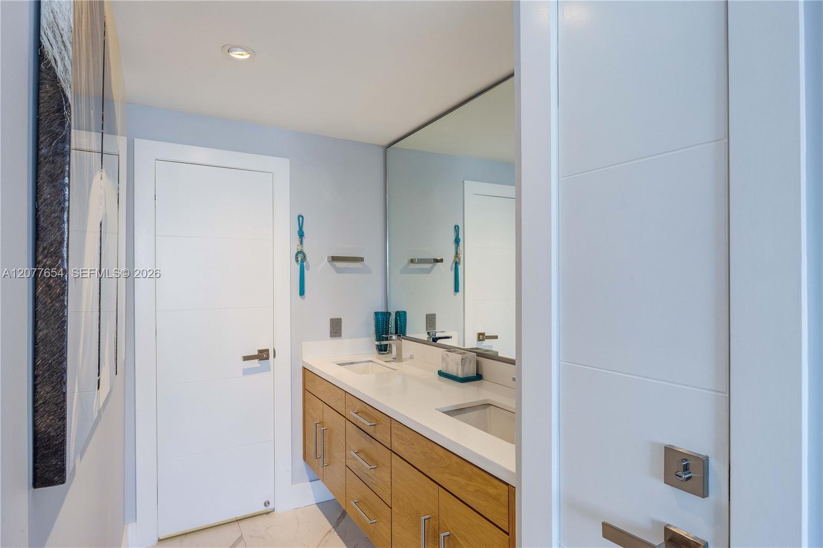 1345 Lincoln Road 1004 Property Photo 10