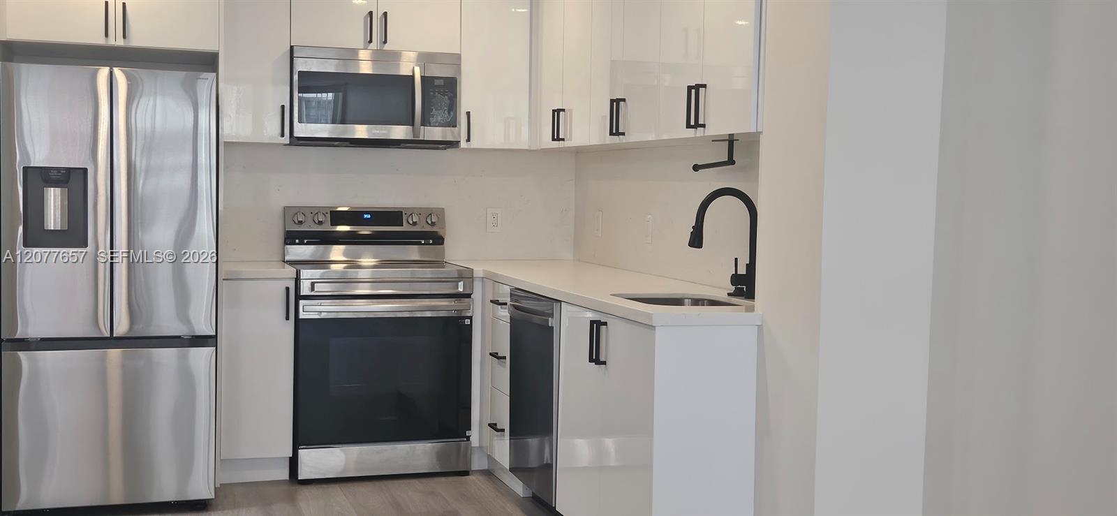 1801 S Ocean Drive 340 Property Photo 3