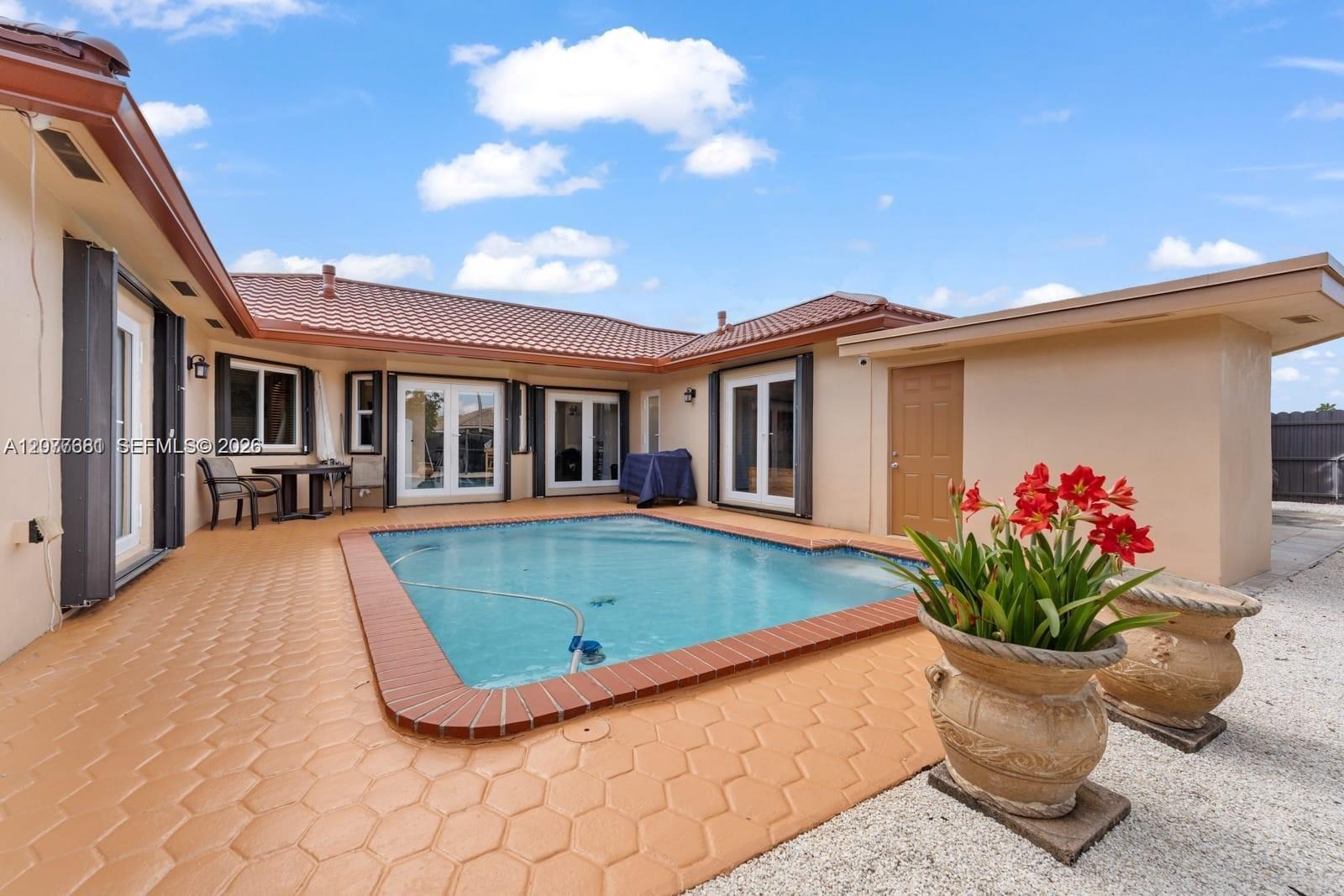 A12077681 Property Photo 4