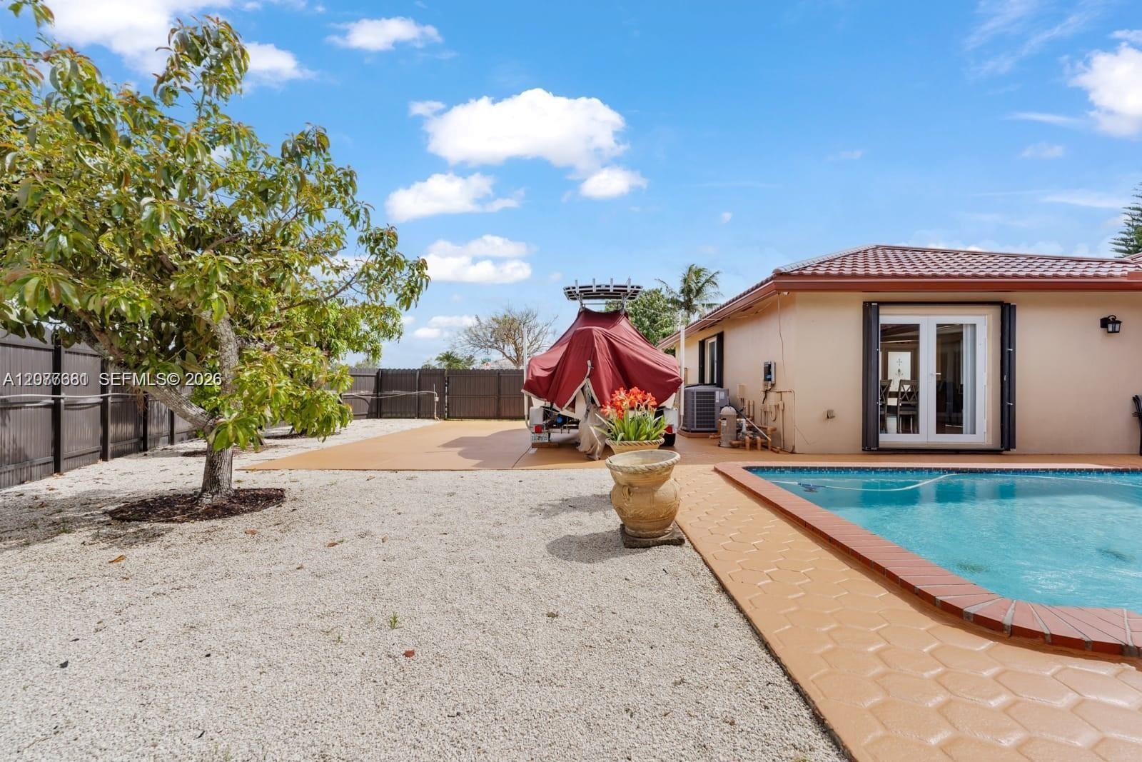 A12077681 Property Photo 6