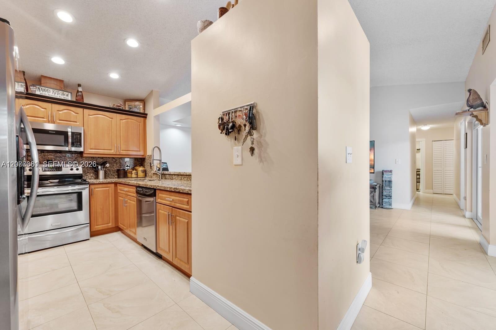 A12077681 Property Photo 11