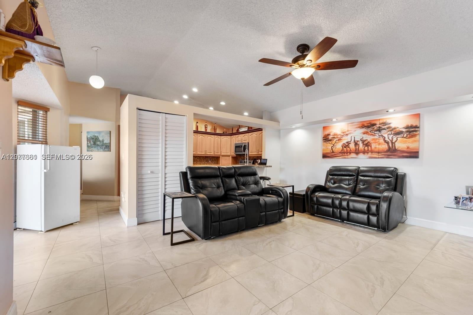 A12077681 Property Photo 15