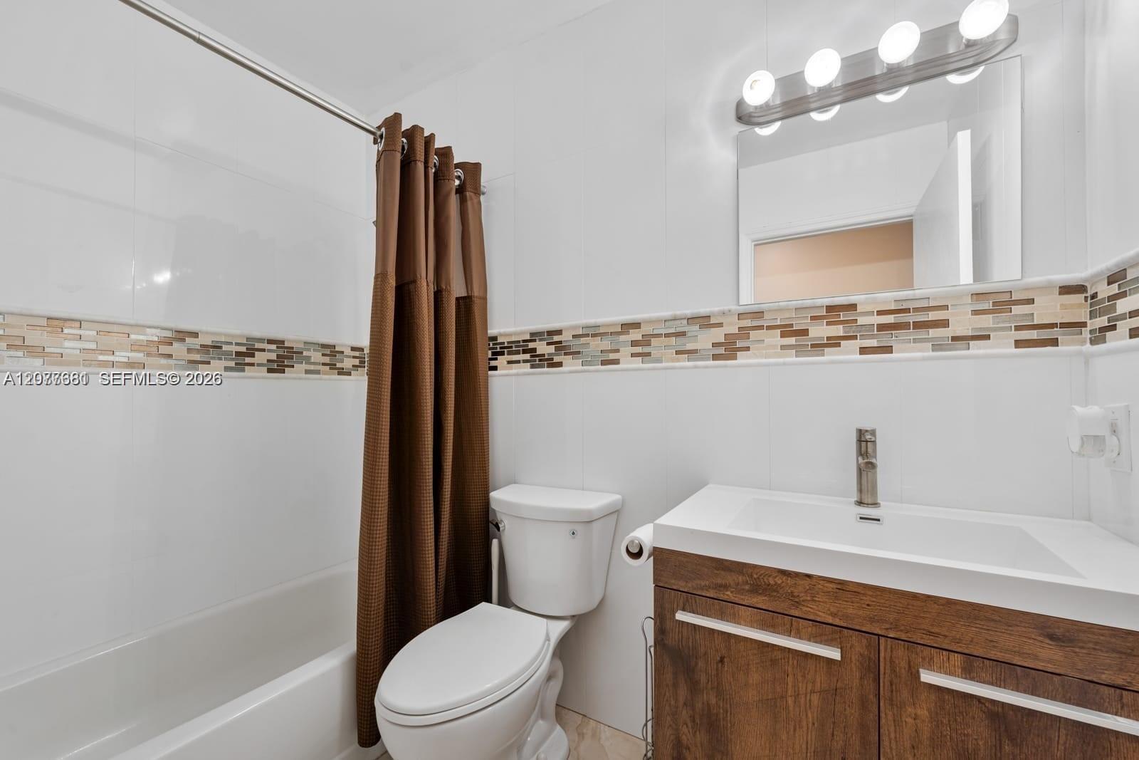 A12077681 Property Photo 23