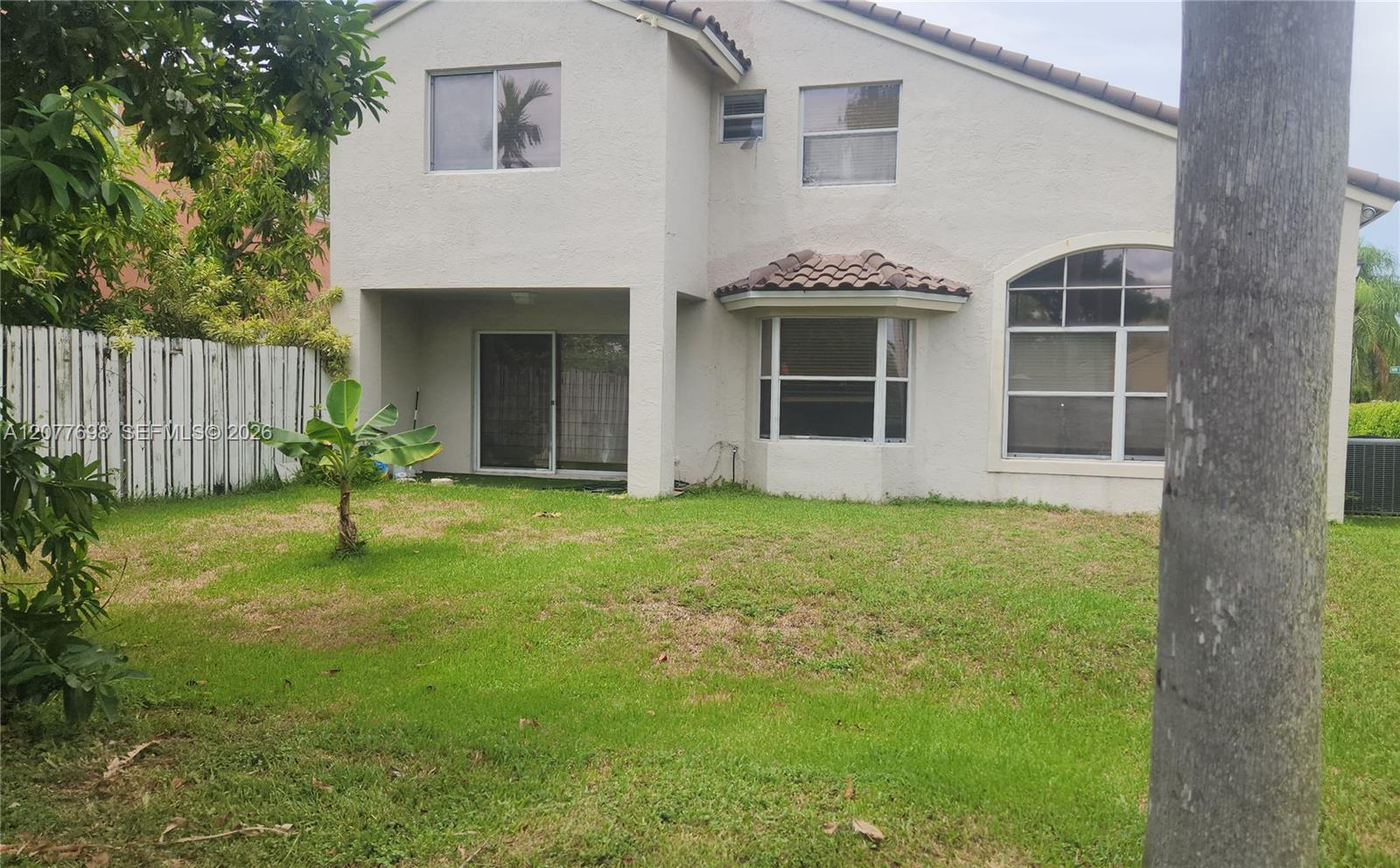 1055 Nw 187th Avenue Property Photo 9