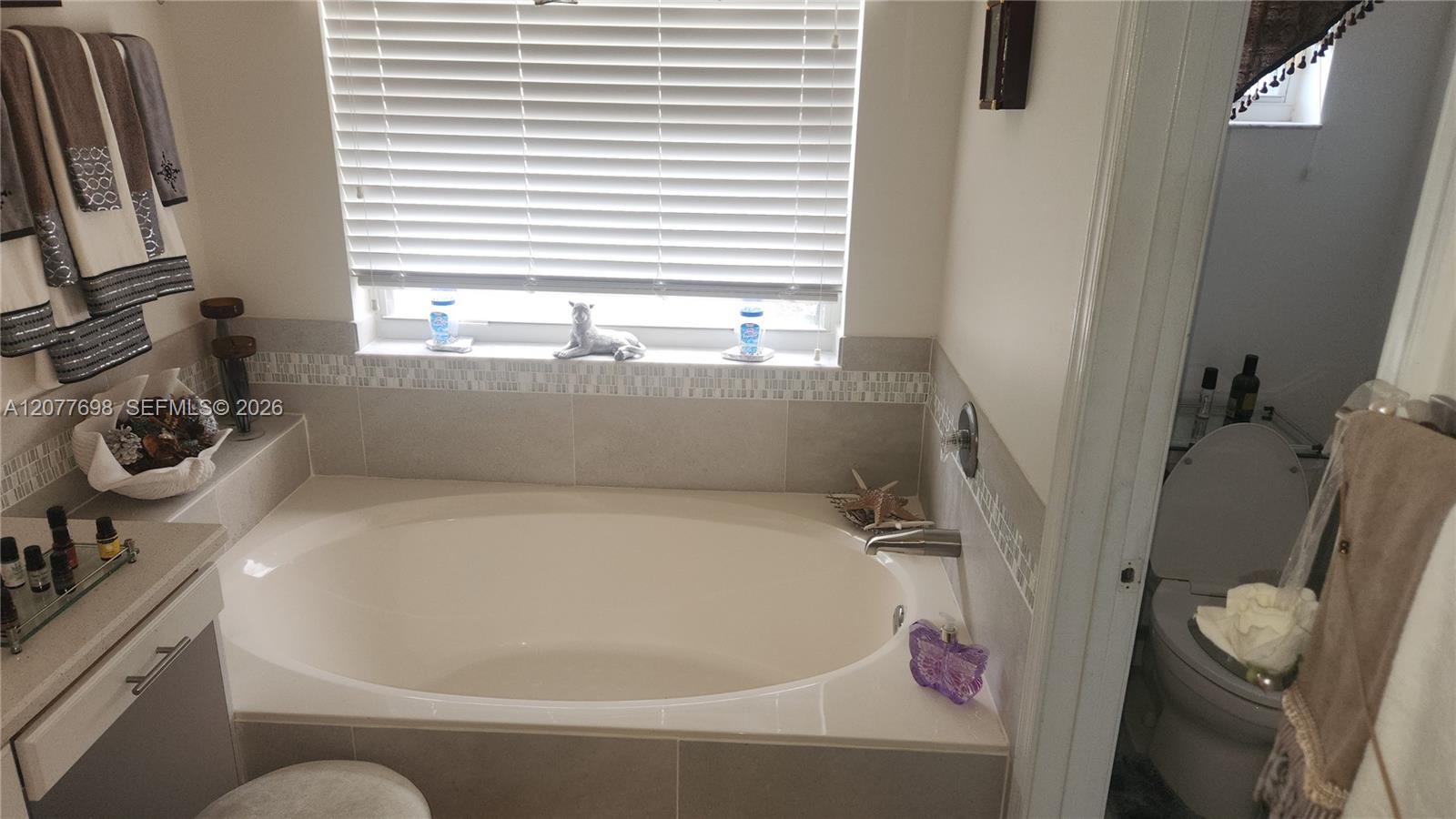 1055 Nw 187th Avenue Property Photo 31